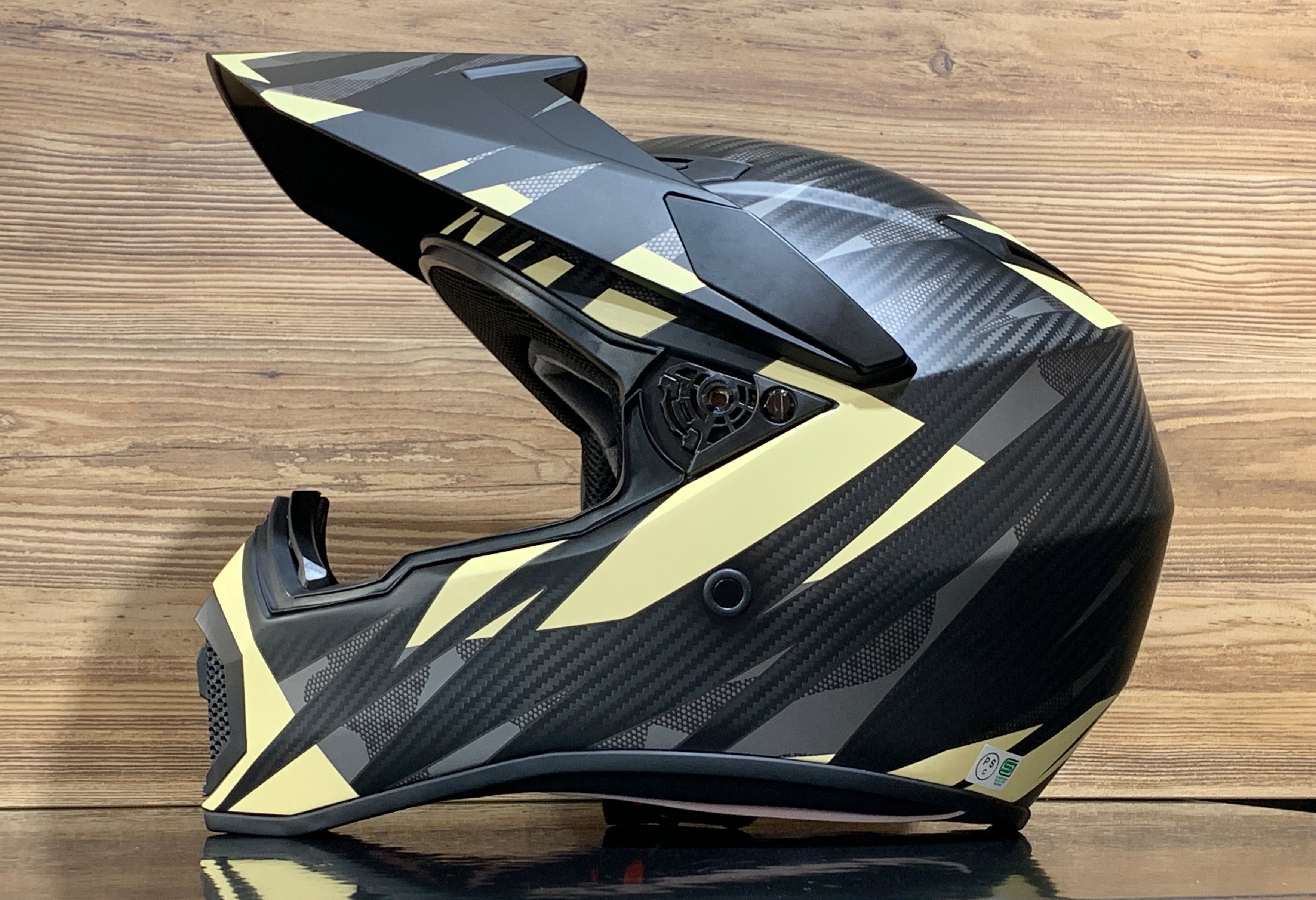 AGVアドベンチャー】新デザインのトランスフォーマーヘルメットのご紹介